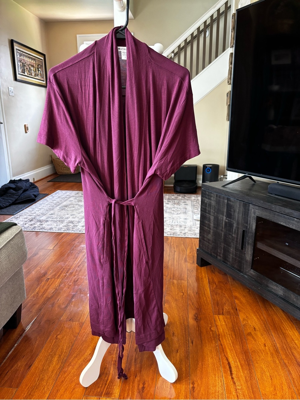 Cozy Women's Burgundy Robe - Lightweight Sleepwear Athleta Small